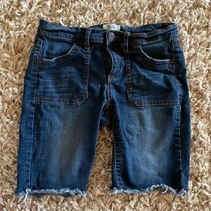 Bermuda jean shorts